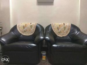 Set of 3 sofa. Price can be negotiable.If intrested call.