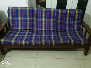 Sofa set in excellent conditon. 2 alternative