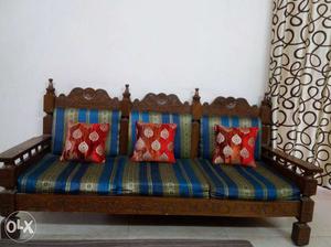 Wooden 3+2 seater sofa in excellent condition