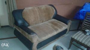 4 seater sofa selling as vacating house