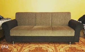 6 month old sofa set (3+2) in excellent brand new
