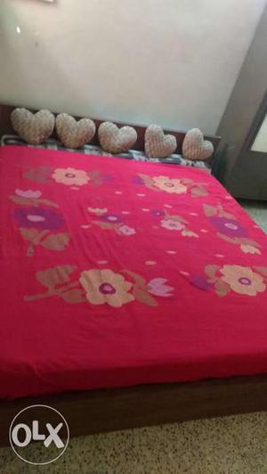 BED along with COT FOR SALE