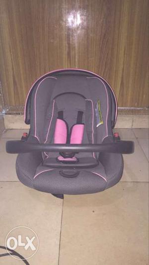 Baby Car Seat. In pristine condition and