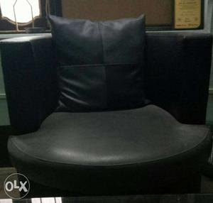 Black Leather Cuddle Chair