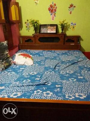 Blue And White Bedspread