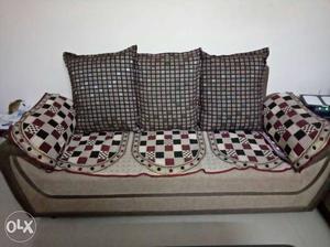 Branded sofa set 3+2+1