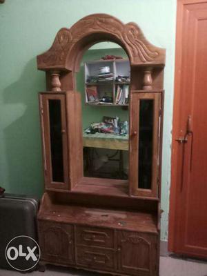 Dressing table good quality teak wood, 4 years old