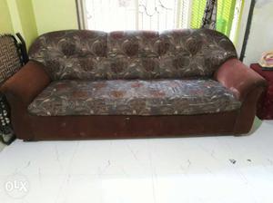 Maroon And Gray Paisley Single Seat Sofa