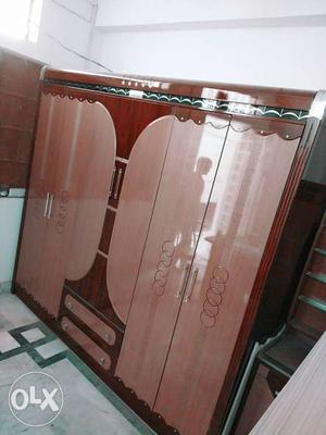 New heavy 6 Door wardrobe glossy n shiny