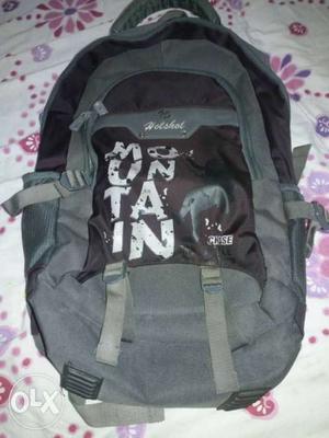 Newly school bag only 1 month used..want to