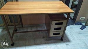 Office table laminated top 3 drawers good