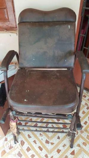 Parlor chair good condition