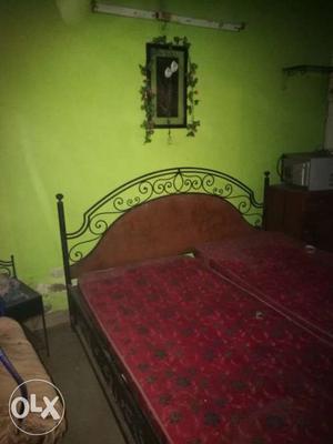 Selling Double bed with mattress