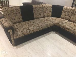 Sofa Set () plus Centre Table