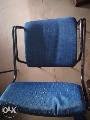 Standing office chairs in good condition 3 chairs