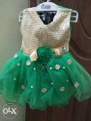 Toddler Girl's Beige And Green Tulle Sleeveless Dress