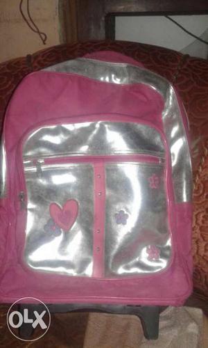 Ya mere bag ha only 3 months purana with pink and