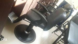Black Barbers Chair