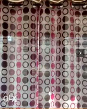 Brown And Pink Curtain Screenshot