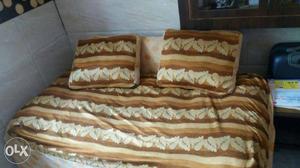 Brown-and-beige Floral Bedspread Set