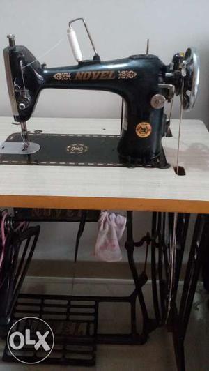 Novel sewing machine in excellent condition
