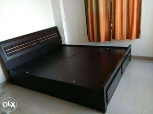 Stylish and fresh item BED with storage.