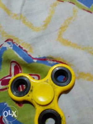 Yellow And Black Fidget Tri-spinner