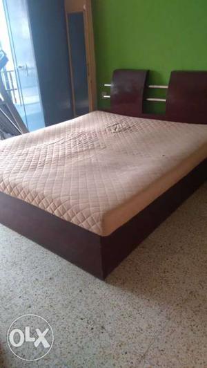 5.5*6 mattress very good condition