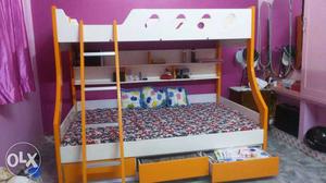 Beautyful bunk bed from hometown in very good