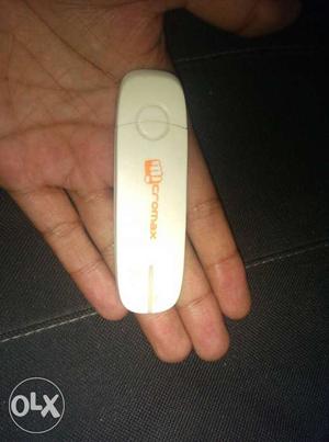 Black Micromax Flash Drive With card reader