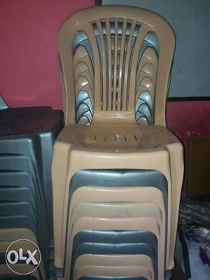 Chair Per Chair Rs 210/-