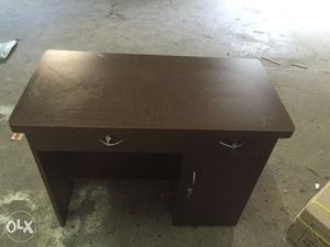 New office table mid size