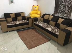 Selling 3+2 sofa brand new