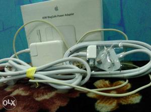 Apple MagSafe charger in very good condition with box