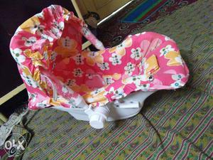 Baby carry cot in excellent condition