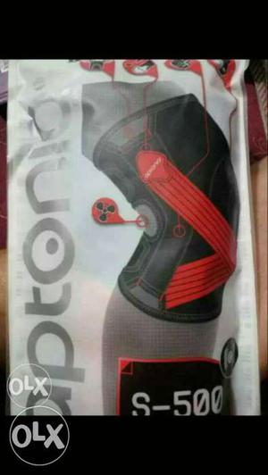 Black And Red S-500 Knee Support