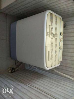 White Twin Tub Washing Machine