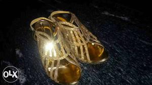 Diamond Embellished Gold-colored Peep Toe Heels