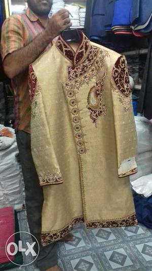 Beige And Red Floral Kurta
