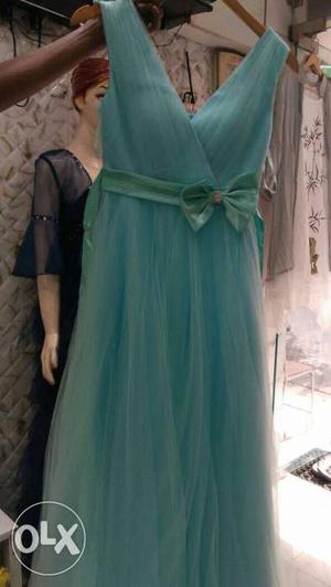 Blue V-neck Sleeveless Dress