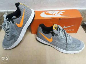 Gray Nike Low Top Sneakers With Box