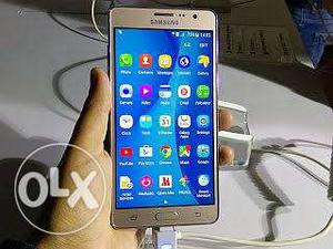 Samsung on 7 best condition 8 month old