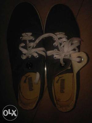 UK 5 size puma shoes
