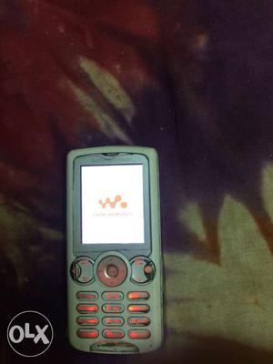W810 Sony Ericsson phone