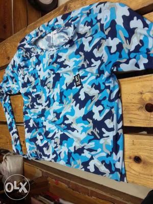 White, Teal, And Blue Camouflage Long-sleeved Shirt