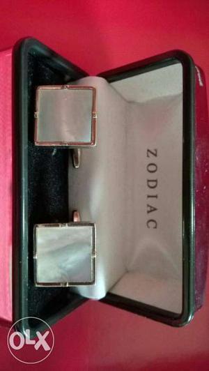 Zodiac Cuff Links: mother of pearl