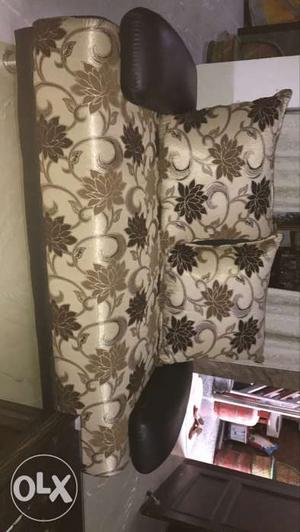 7 seater sofa available at a very reasonable