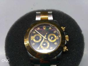 Imported steel gold color unused wrist watch