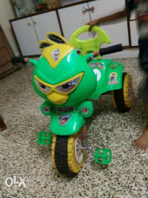Kid tricycle in good condition
