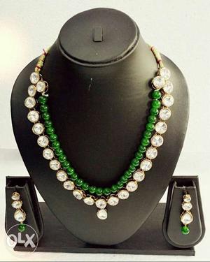 Kundan set with pearl price is fix